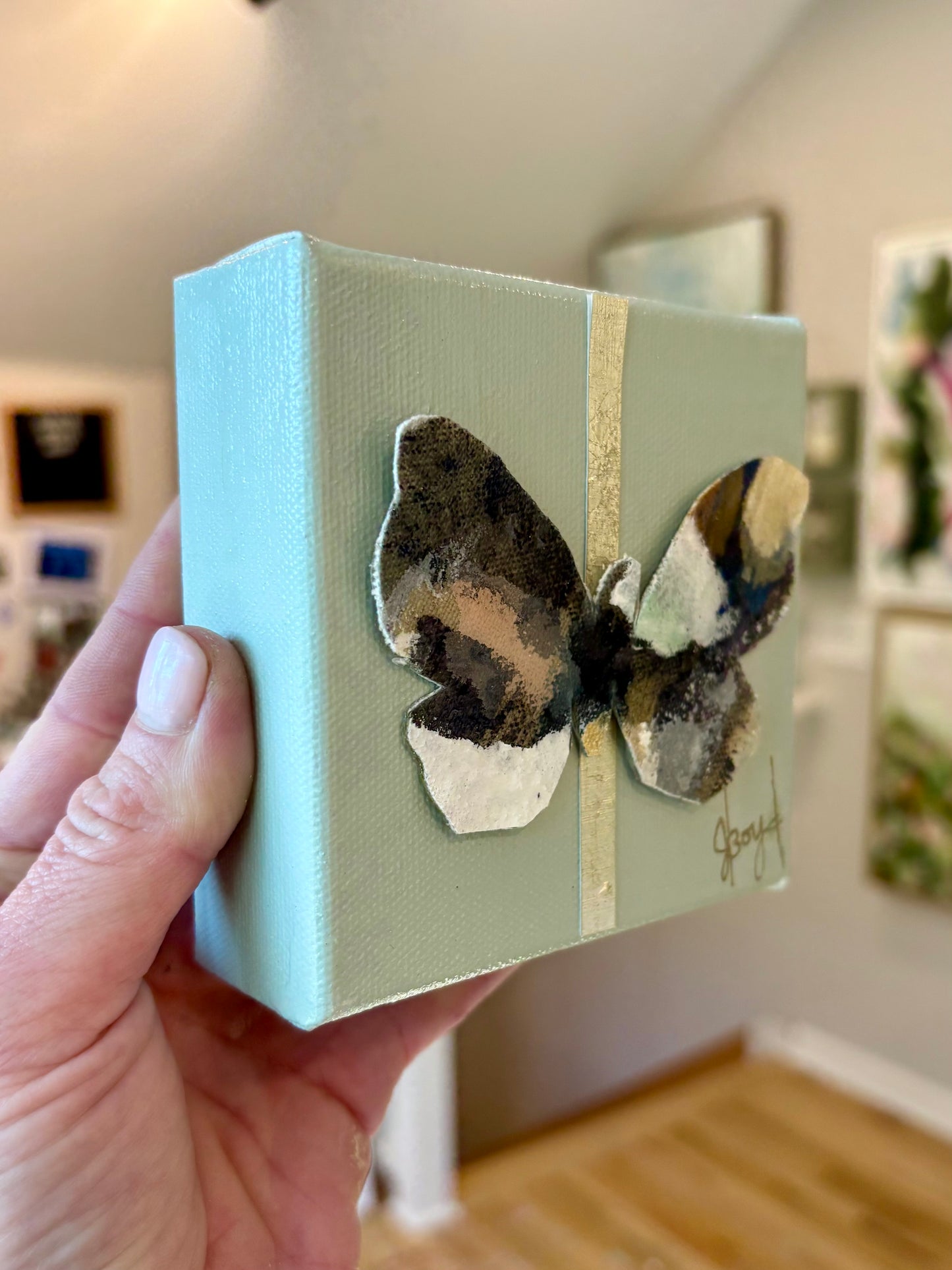 4x4 Butterfly