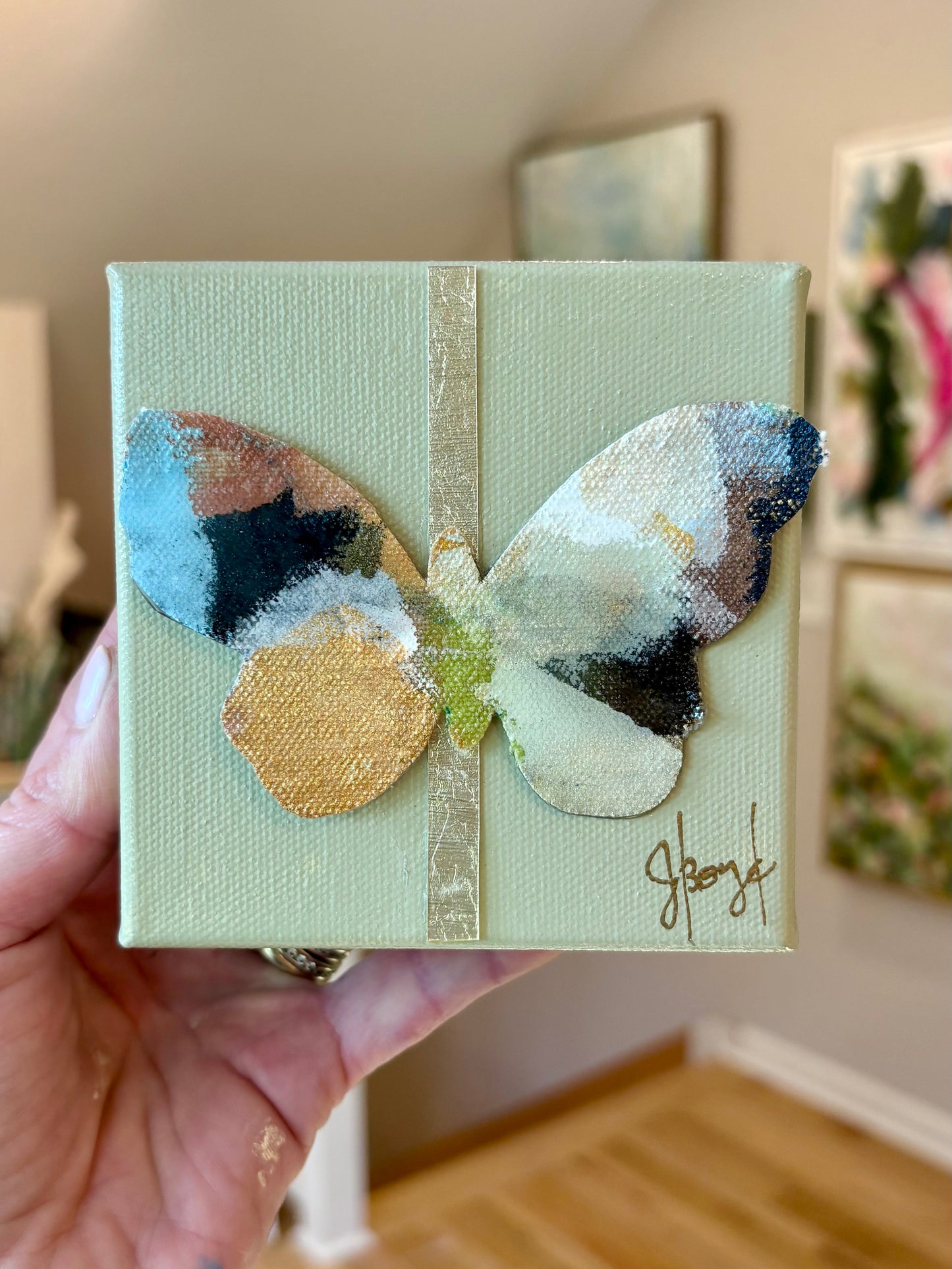 4x4 Butterfly